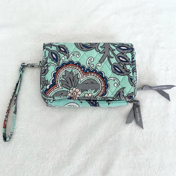 Vera Bradley RFID Wallet - Picture 1 of 4